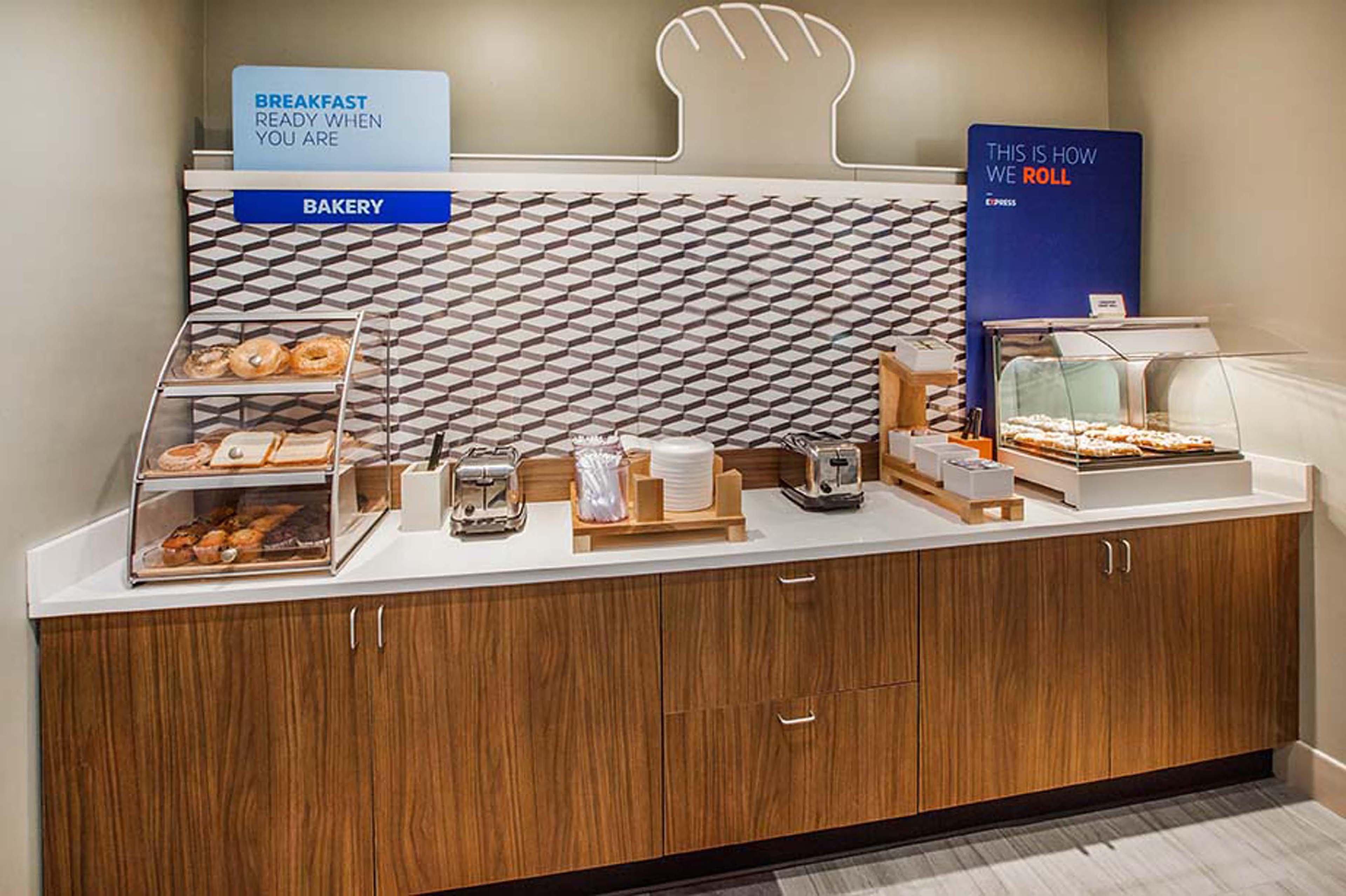 Holiday Inn Express Cloverdale - Greencastle By Ihg Dış mekan fotoğraf