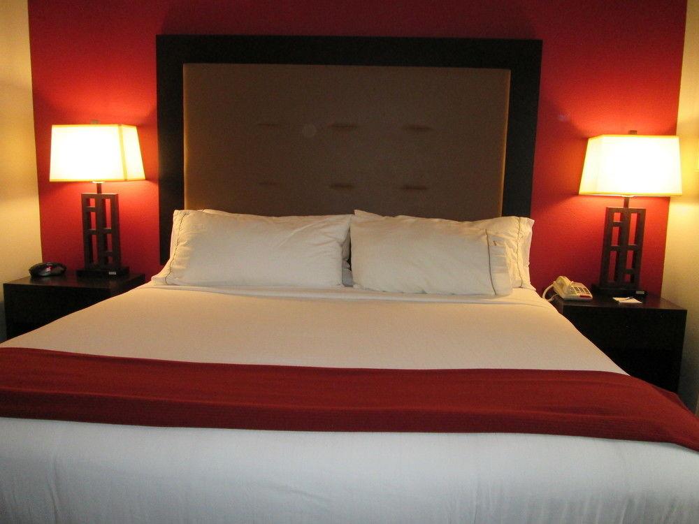 Holiday Inn Express Cloverdale - Greencastle By Ihg Dış mekan fotoğraf